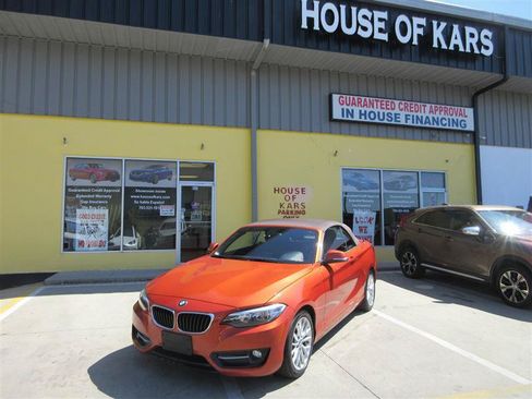 Used 2016 BMW 228i xDrive Convertible AWD/4WD image 2