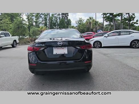 Used 2025 Nissan Sentra SV FWD image 29