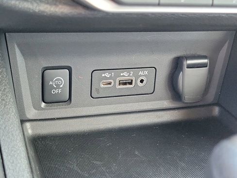 Certified 2025 Nissan Sentra SV image 12