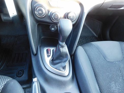 Used 2016 Dodge Dart SE w/ Convenience Group FWD image 13