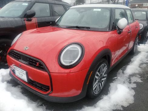 New 2026 MINI Cooper S image 1