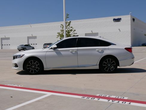 Used 2021 Honda Accord EX-L image 6