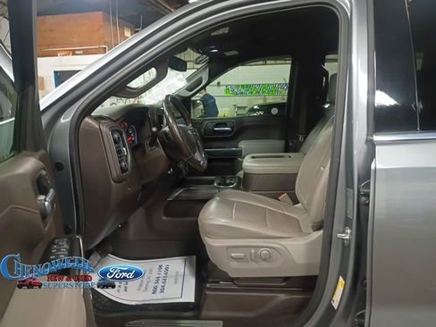 Used 2019 Chevrolet Silverado 1500 LTZ w/ LTZ Premium Package image 7