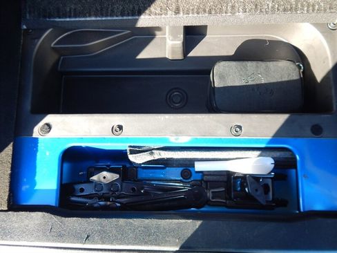 Used 2023 Ford Bronco Wildtrak image 16