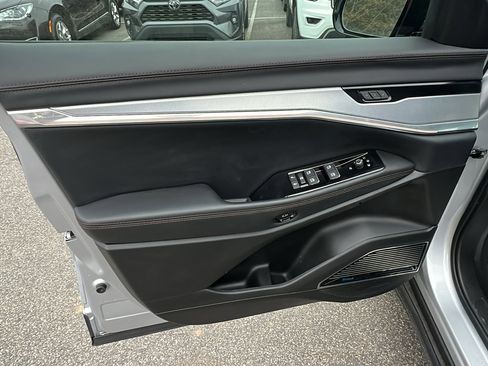 Used 2025 Jeep Wagoneer S Limited w/ Comfort Package image 14