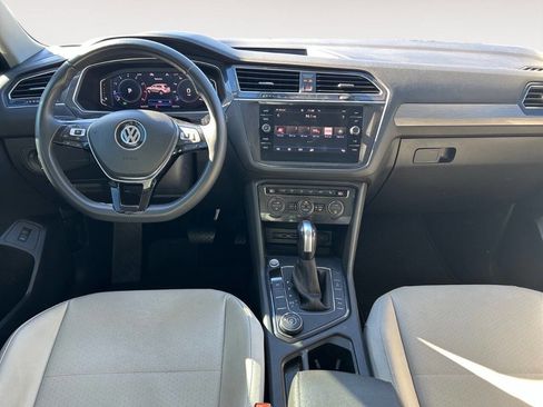 Used 2020 Volkswagen Tiguan SEL image 12