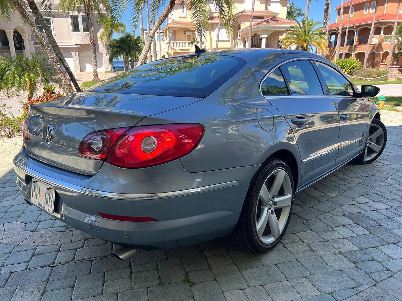 Used 2009 Volkswagen CC VR6 AWD/4WD image 3