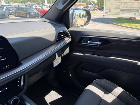 New 2026 Chevrolet Tahoe Premier w/ Sun And Tow Package AWD/4WD image 22