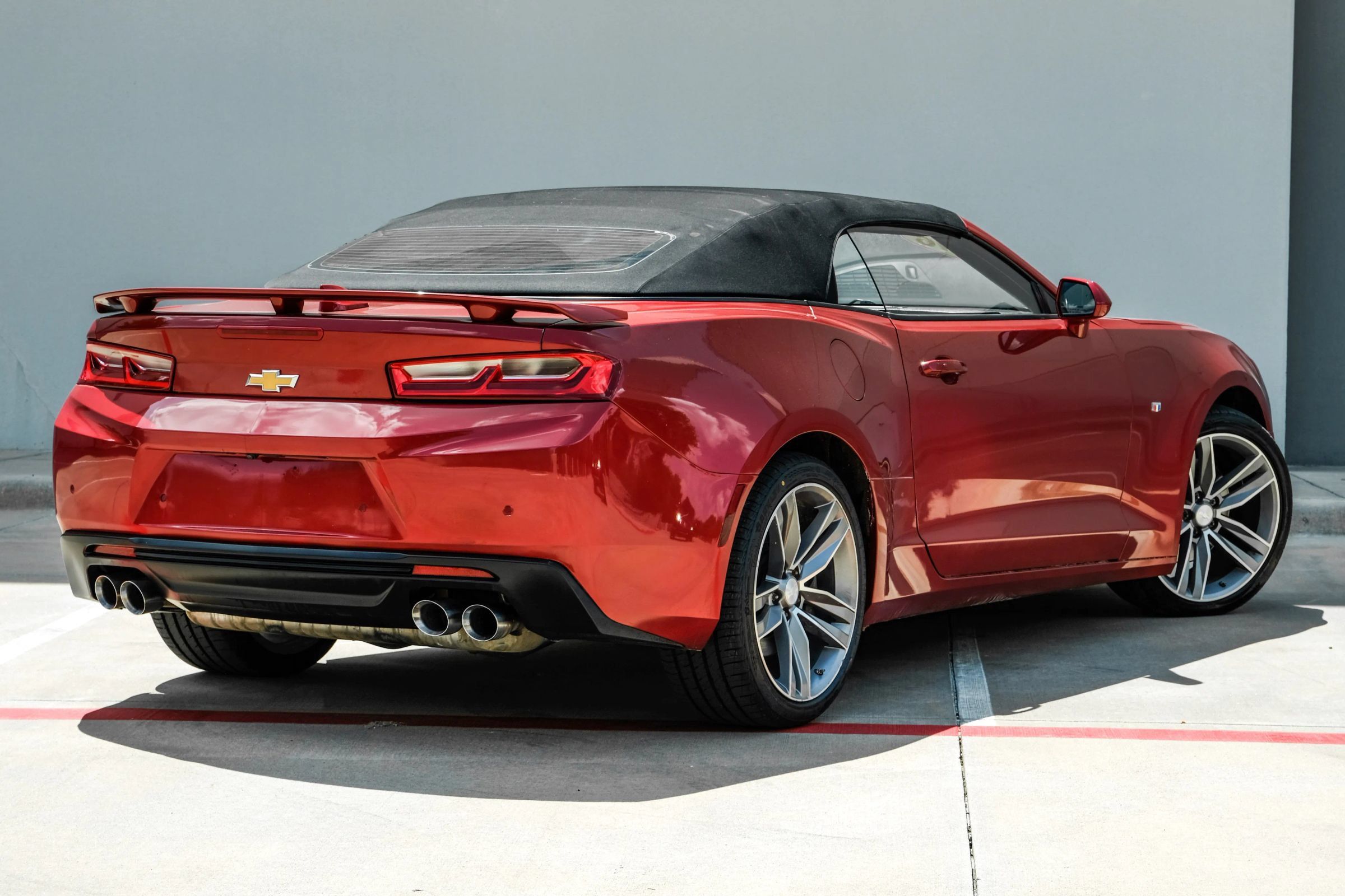 Used 2016 Chevrolet Camaro SS RWD image 6