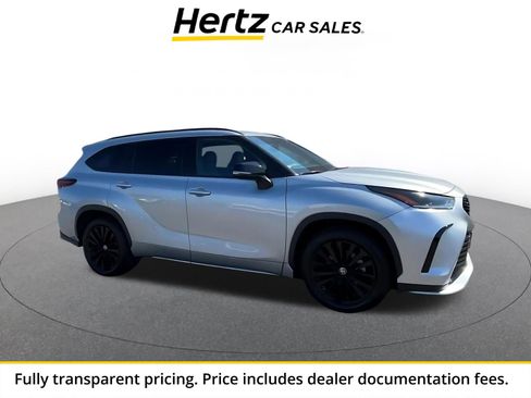 Used 2024 Toyota Highlander XSE FWD image 1