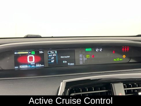 Used 2022 Toyota Prius XLE w/ Premium Convenience Package image 11