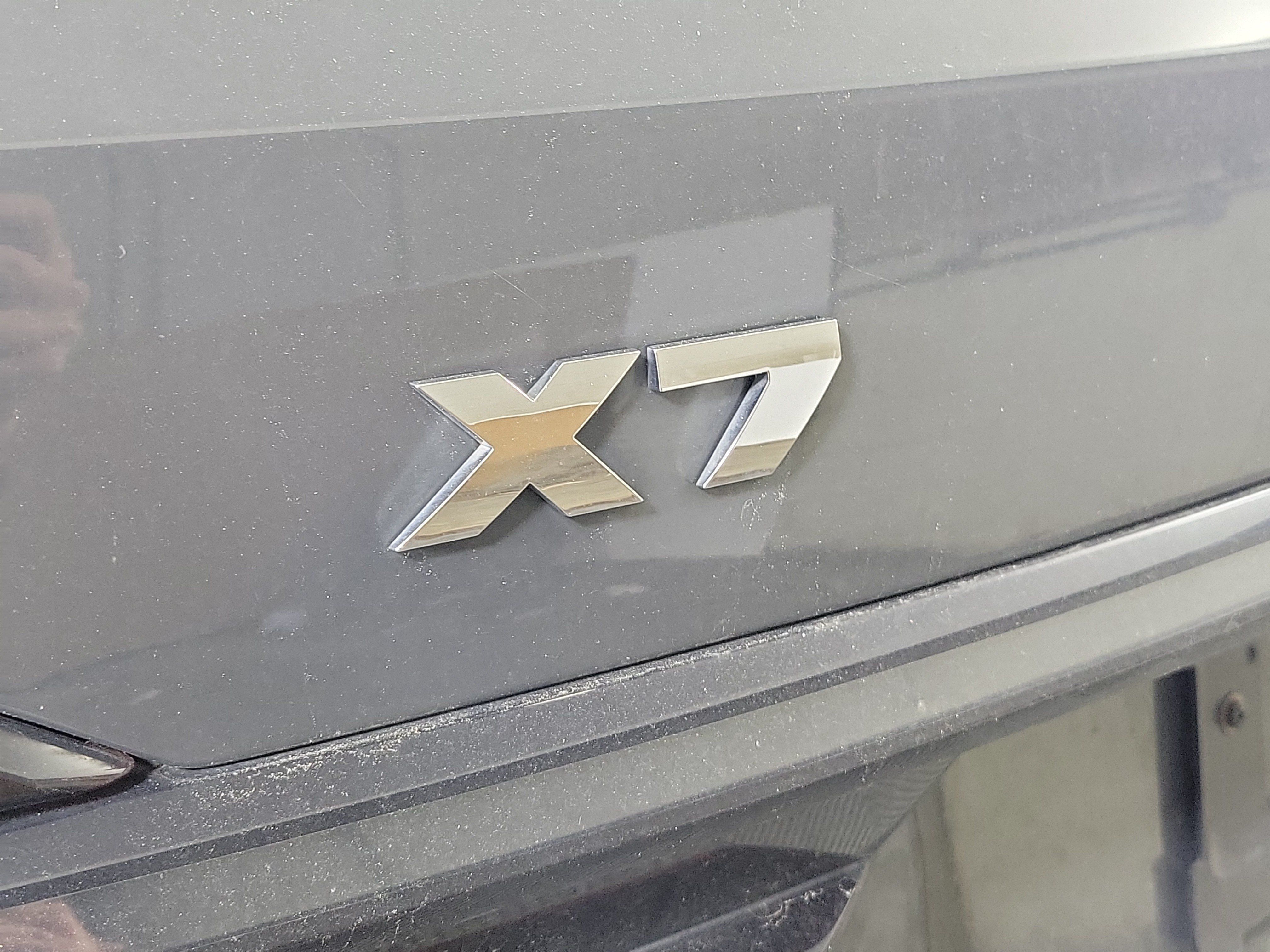 Used 2025 BMW X7 M60i AWD/4WD image 7