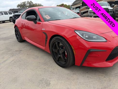 Used 2023 Toyota GR86 Premium w/ ALL Weather Mat Package (TMS) image 6