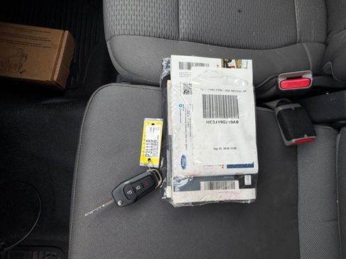 Used 2017 Ford F250 XLT w/ XLT Value Package AWD/4WD image 18