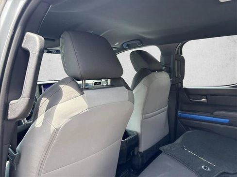 Certified 2025 Toyota Tacoma TRD Off-Road AWD/4WD image 21