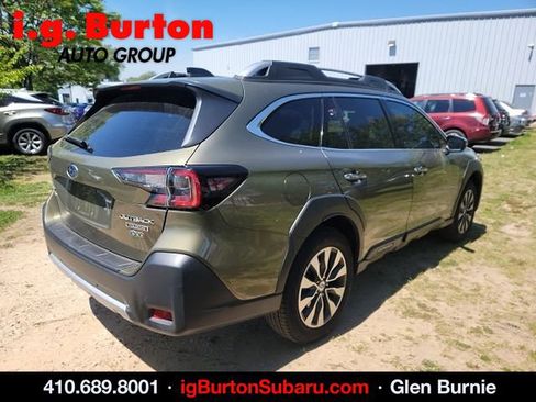Used 2025 Subaru Outback Touring AWD/4WD image 6