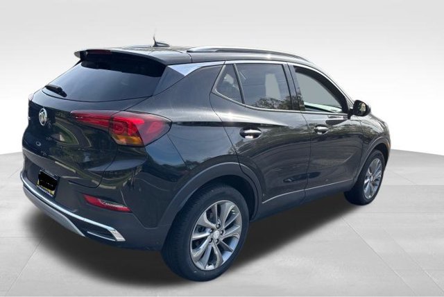 Used 2023 Buick Encore GX Essence w/ Experience Buick Package AWD/4WD image 4