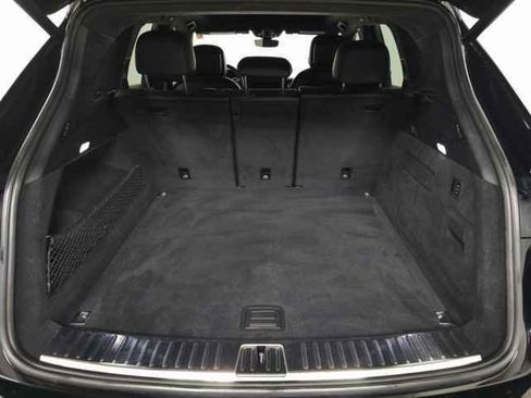 Used 2021 Porsche Cayenne GTS image 6