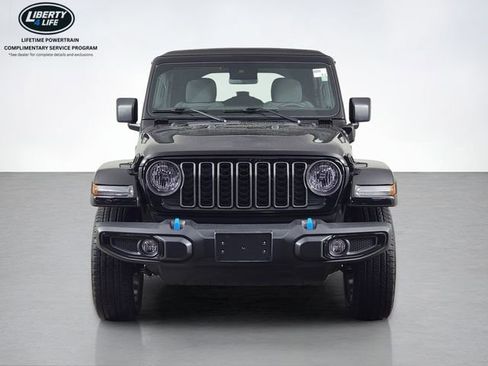Used 2024 Jeep Wrangler Unlimited AWD/4WD image 8