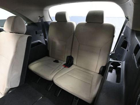 Used 2017 Kia Sorento LX w/ LX Convenience Package AWD/4WD image 36