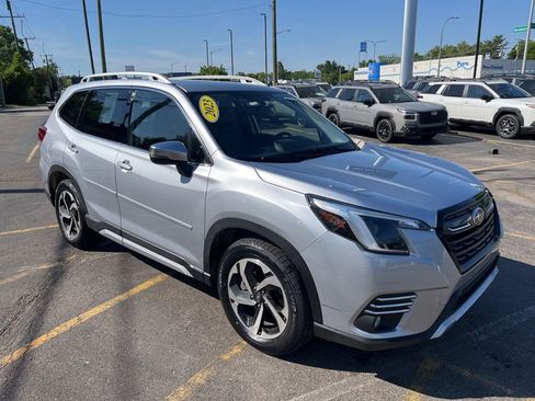 Used 2023 Subaru Forester Touring w/ Popular Package #2 AWD/4WD image 3