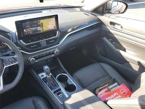 Certified 2023 Nissan Altima 2.5 SR w/ SR Premium Package image 13