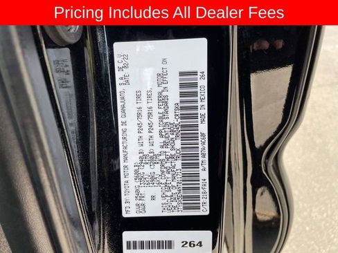 Used 2022 Toyota Tacoma SR AWD/4WD image 33