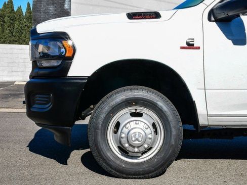 Used 2023 RAM 3500 Tradesman image 16