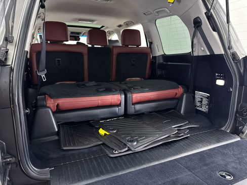 Used 2018 Lexus LX 570 4WD w/ Luxury Package image 37