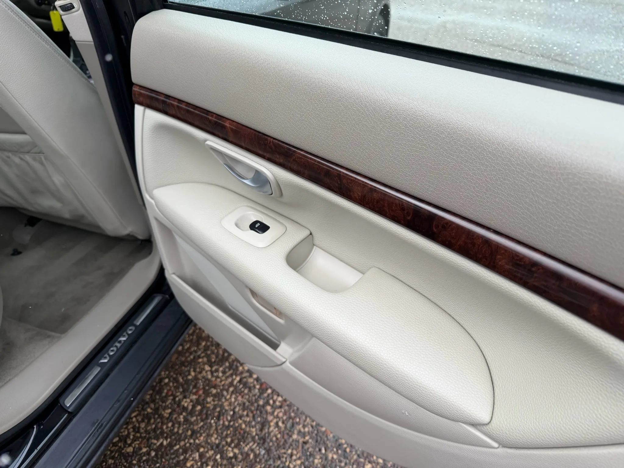 Used 2004 Volvo S80 2.5T AWD/4WD image 37