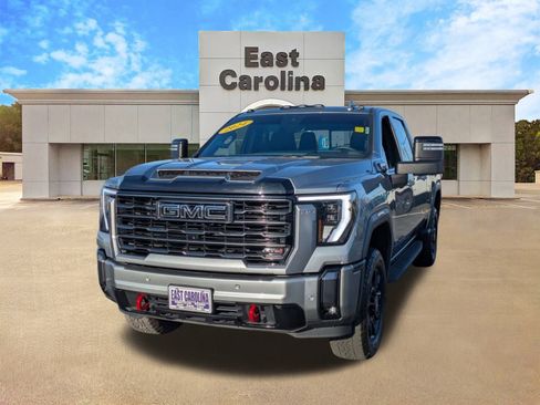 Used 2024 GMC Sierra 2500 AT4 w/ AT4 Premium Plus Package image 7