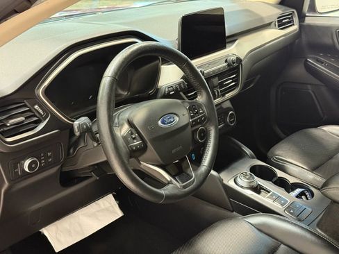 Used 2020 Ford Escape SEL image 12