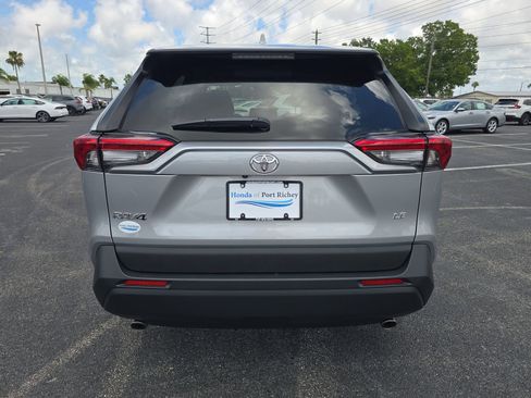 Used 2025 Toyota RAV4 LE FWD image 5