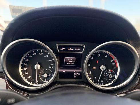 Used 2013 Mercedes-Benz GL 450 4MATIC image 24