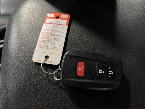 Used 2023 Toyota 4Runner TRD Off-Road Premium image 26