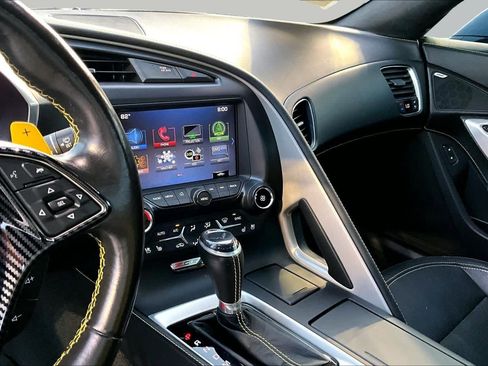 Used 2017 Chevrolet Corvette Z06 RWD image 7