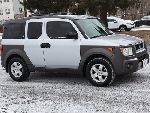 Used 2003 Honda Element EX image 2