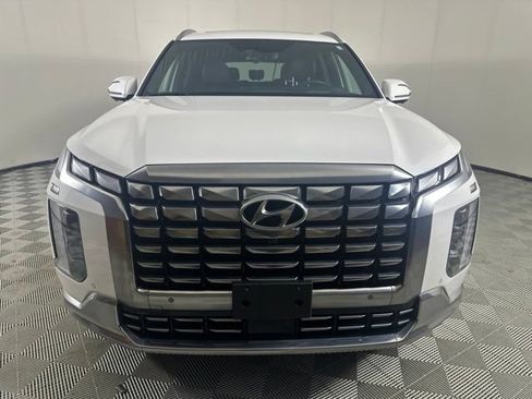 Used 2023 Hyundai Palisade Calligraphy AWD/4WD image 2