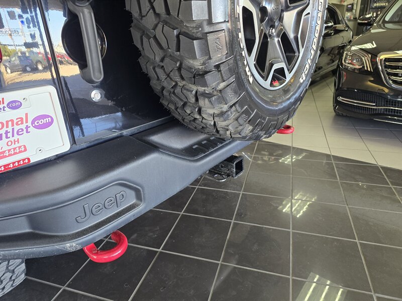 Used 2013 Jeep Wrangler Unlimited Rubicon AWD/4WD image 32