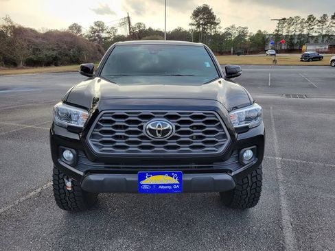 Used 2023 Toyota Tacoma TRD Off-Road image 8