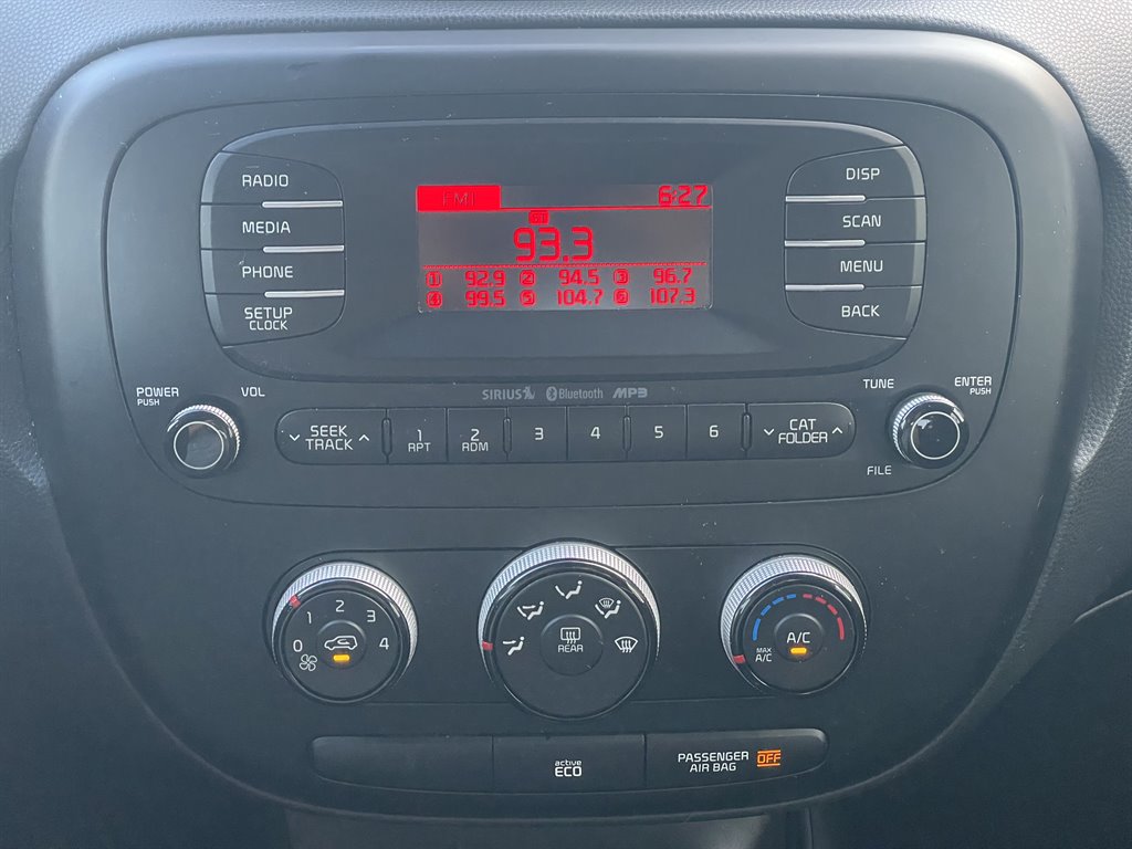 Used 2016 Kia Soul FWD image 28