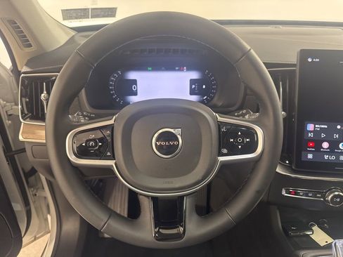 Used 2025 Volvo XC90 B6 Plus AWD/4WD image 11