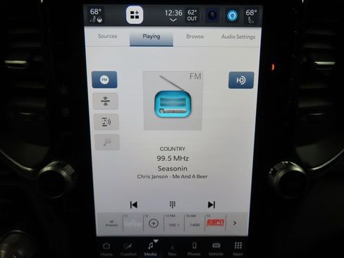 Used 2023 RAM 1500 Laramie AWD/4WD image 21