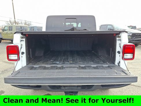 Used 2020 Jeep Gladiator Overland image 28