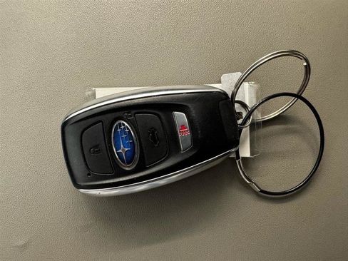 Used 2021 Subaru Forester Premium AWD/4WD image 39
