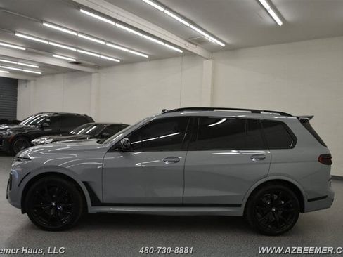 Used 2024 BMW X7 xDrive40i w/ M Sport Package image 4