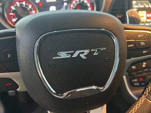 Used 2018 Dodge Challenger SRT w/ Technology Group image 41