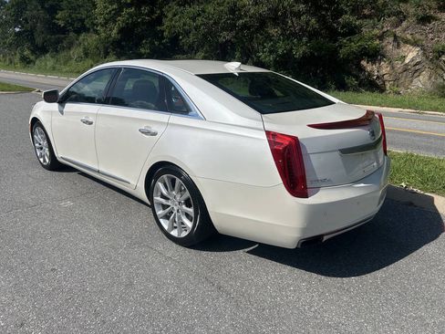 Used 2015 Cadillac XTS Luxury w/ Driver Awareness Package AWD/4WD image 4