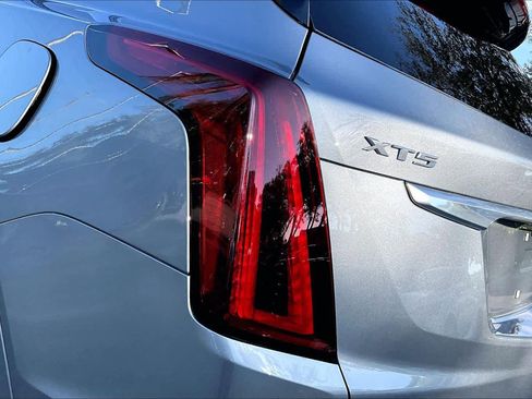 Used 2023 Cadillac XT5 Premium Luxury w/ Technology Package image 29