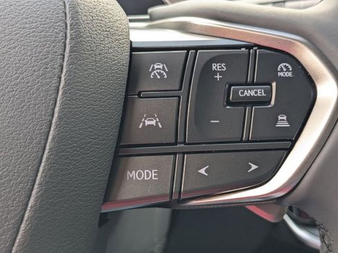 Used 2025 Lexus RZ 300e w/ Accessory Package (Z1) image 10